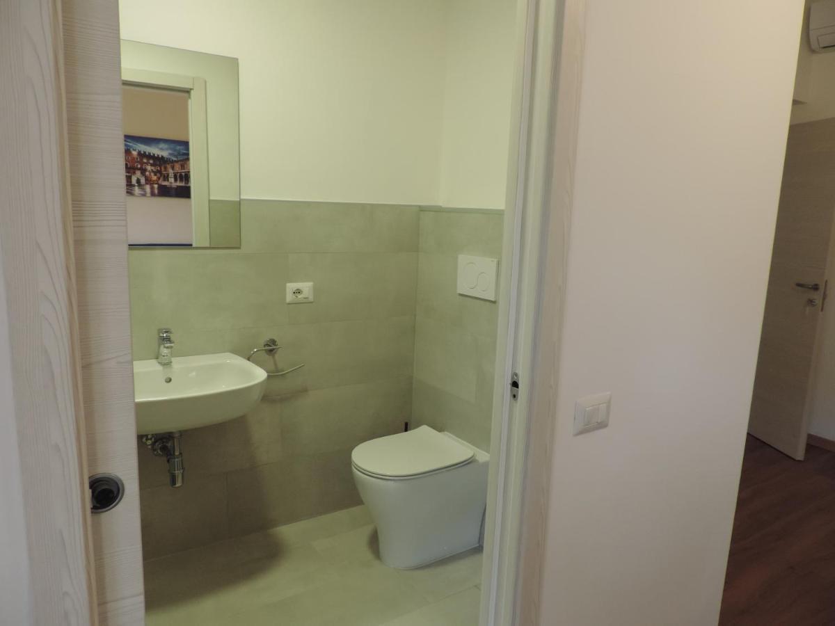 Sciesa Guest House Верона Екстериор снимка