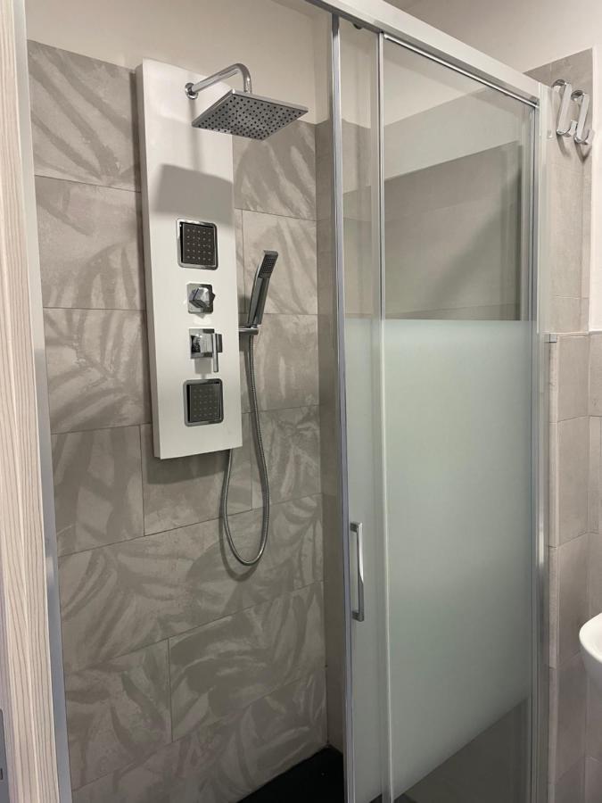 Sciesa Guest House Верона Екстериор снимка